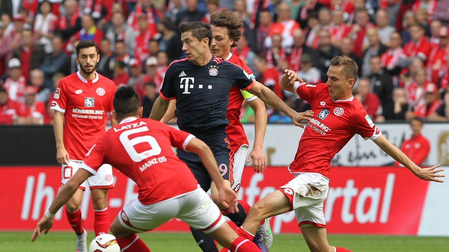 国米近8场对西班牙球队仅1负，近18场欧冠小组赛／联赛也仅1负（国米近8战西班牙球队仅负1场，近18场欧冠小组赛与联赛同样仅一败）