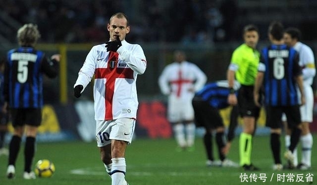 继伊尔马兹之后，奥斯梅恩是第二位欧冠戴帽的加拉塔萨雷球员（奥斯梅恩成加拉塔萨雷欧冠史上第二位戴帽球员，接棒伊尔马兹）