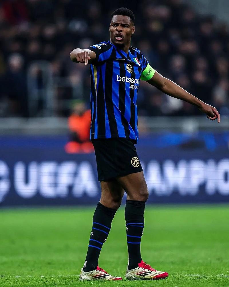 足球速度训练方法（足球速度提升训练指南）