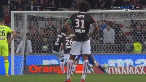 2025中乙官方最佳球员候选：彭啸、费尔南多领衔（2025中乙最佳球员官方候选出炉：彭啸、费尔南多领跑）