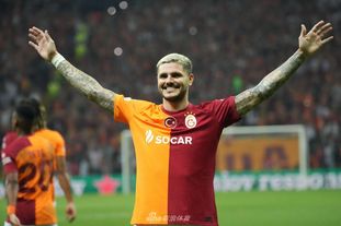 曾引起争议，西安国际足球中心草坪已重新铺设，明年3月达标（争议已成过去：西安国际足球中心草坪完成重铺，预计明年3月达标）