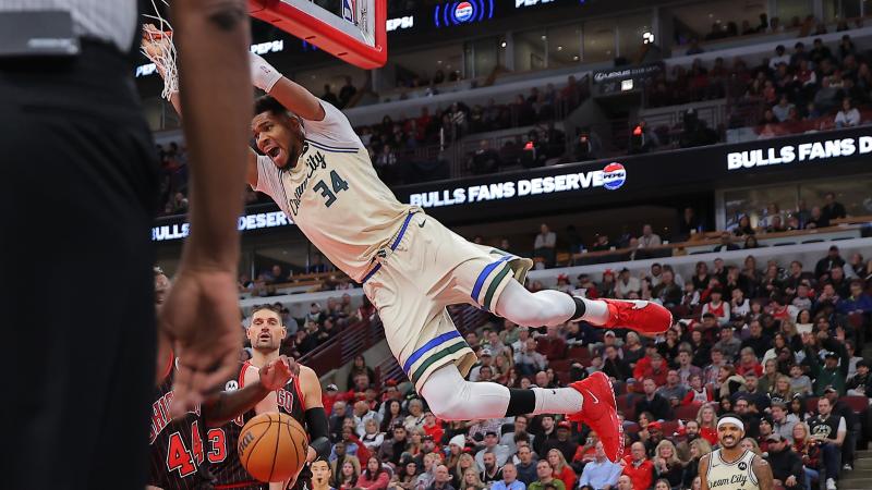 英超战报：沃特金斯、范黑克均双响，布莱顿3-4阿斯顿维拉（英超综述：沃特金斯与范黑克梅开二度，维拉4-3客胜布莱顿）