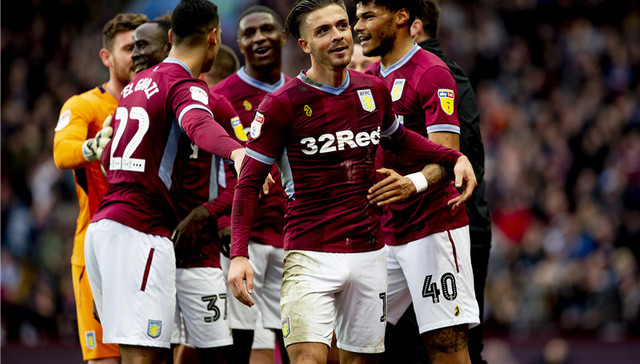 张琳芃第11次赢得中超冠军，超越郑智成国内联赛历史第一人！（张琳芃加冕中超第11冠，力压郑智成国内联赛史上第一人）