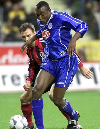 NBA常规赛战报：快船客场险胜雷霆,（NBA常规赛：快船客场惊险击败雷霆）