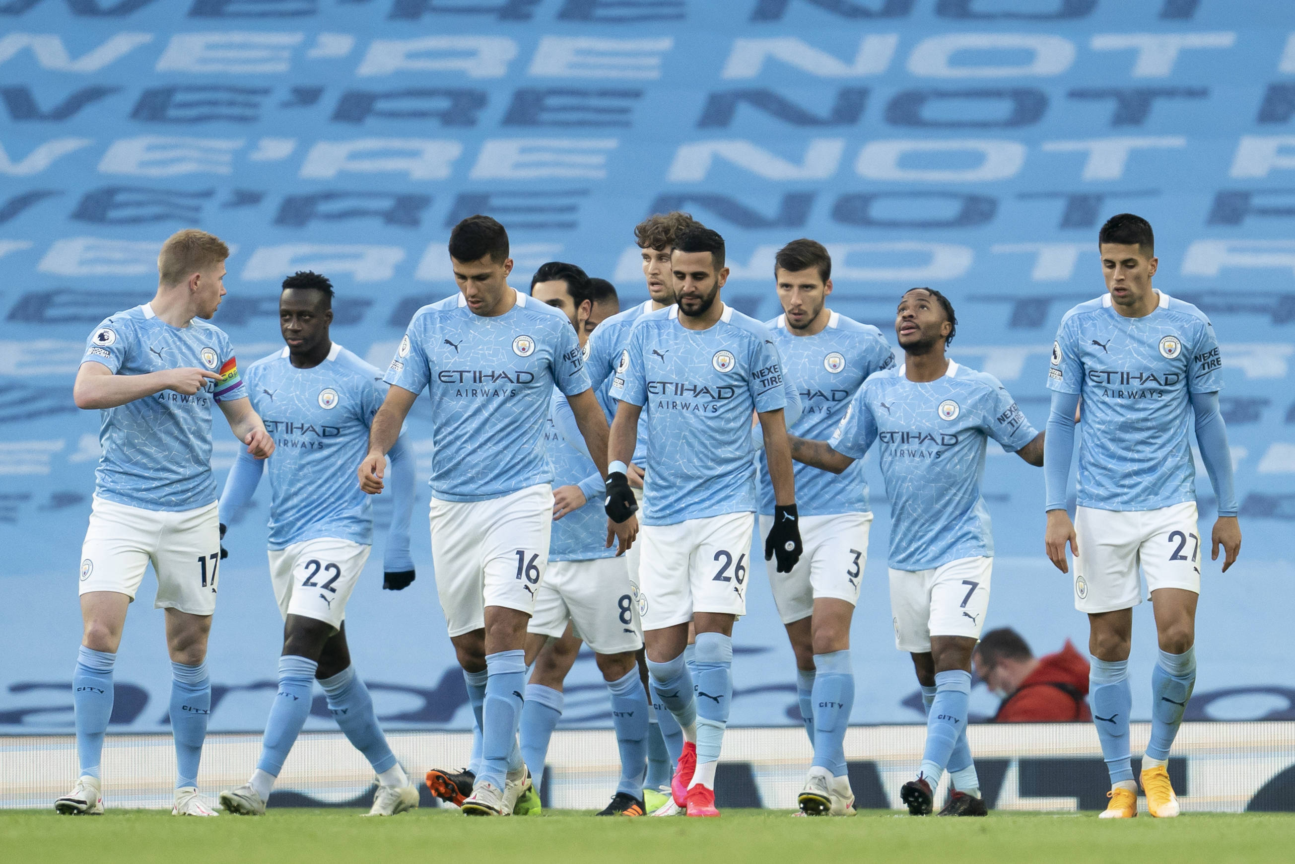 西媒：伊涅斯塔疑似陷入金融诈骗案，秘鲁检察机关已立案调查（西媒称伊涅斯塔疑卷入金融诈骗，秘鲁检方已启动立案调查）