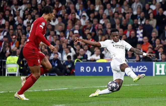 弗林蓬选交手过的最佳五人队：亚马尔、贝林、穆西亚拉在列（弗林蓬评出曾交手的最强五人组：亚马尔、贝林、穆西亚拉上榜）