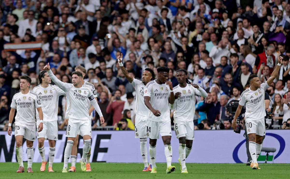 记者：蒯纪闻左臂疑似骨裂，刘浩帆膝盖内侧副韧带出现伤病（据记者报道：蒯纪闻疑似左臂骨裂，刘浩帆膝内侧副韧带受伤）