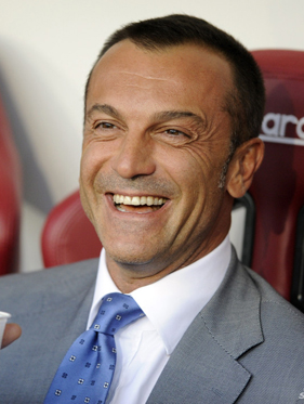 利物浦欧冠客场取分战平马竞（利物浦欧冠客场与马竞战成平局）