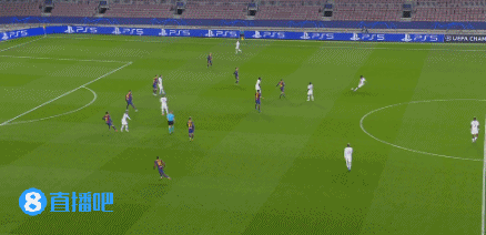 英超-利物浦2-0客胜十人西汉姆，加克波传射建功，萨拉赫未登场（英超：利物浦客场2-0击败十人西汉姆，加克波传射立功，萨拉赫未出场）